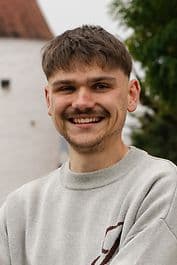 Porträt von Luke Hoß