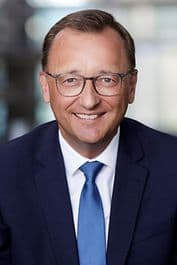 Porträt von Josef Oster