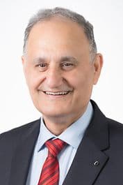 Porträt von Reza Asghari
